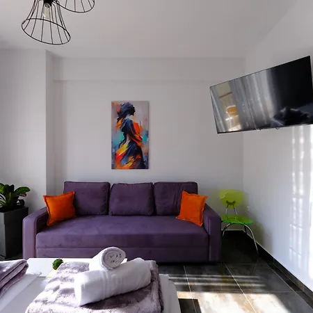 דירה Blue House 1 Dráma