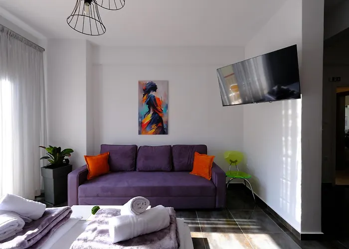 Apartament Blue House 1 Dráma